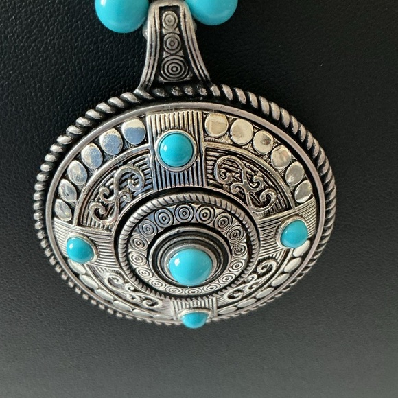 Turquoise Silver Tone Pendant and Necklace - Picture 2 of 4